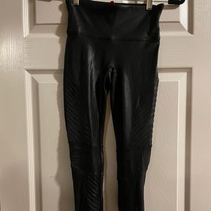 SPANX Moto Leggings- size s